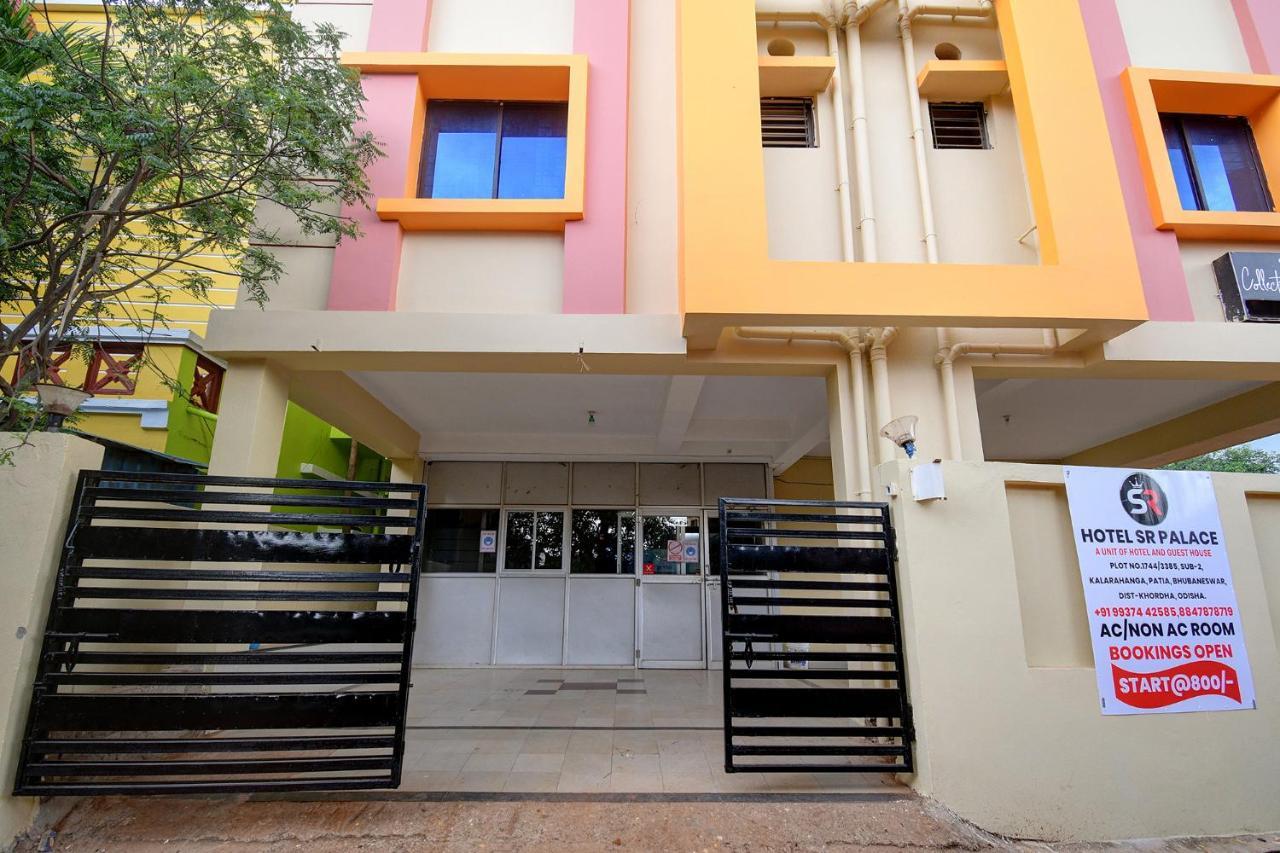Hotel Fabexpress Sr à Bārang Extérieur photo